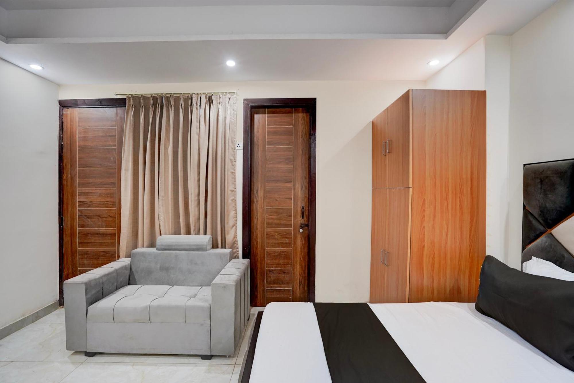 Hotel O R.N Residency Hotel Ghaziabad Eksteriør bilde